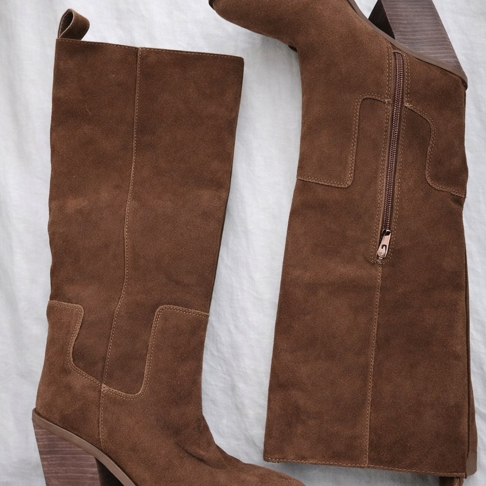 Elegant Brown Suede Heeled Boots